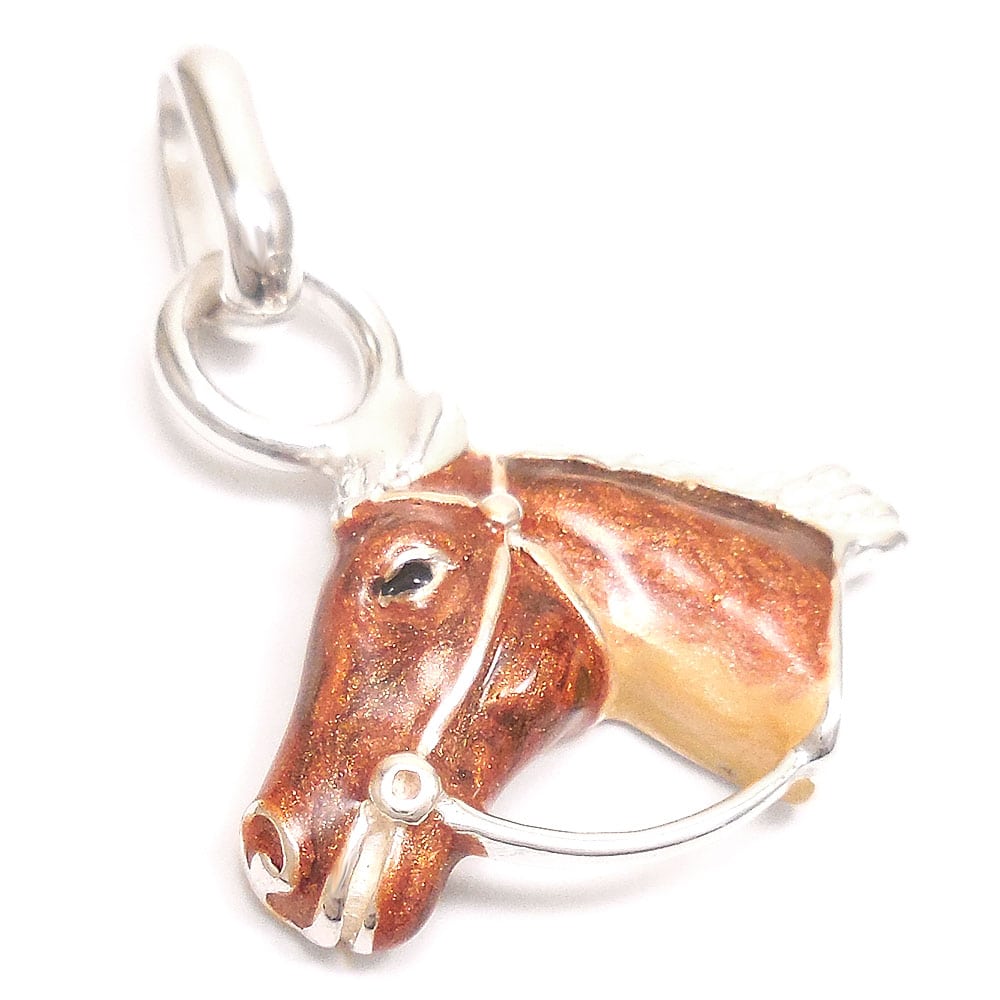 サツルノ：馬のシルバーチャーム