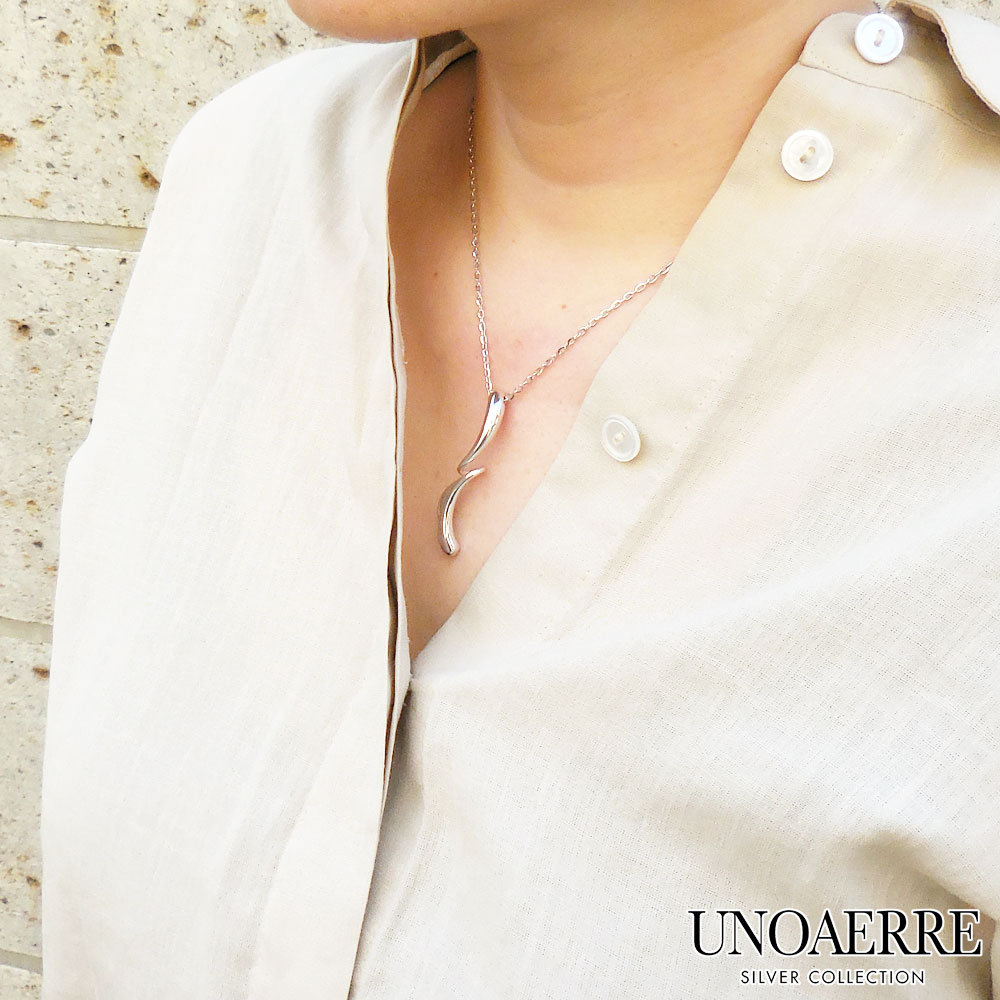 UNOAERRE:ウノアエレ:シルバーペンダントネックレス