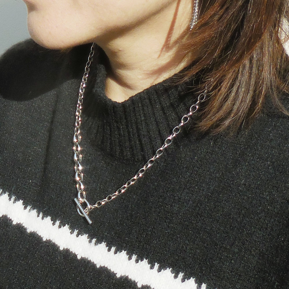 シルバーネックレス：マンテルデザイン