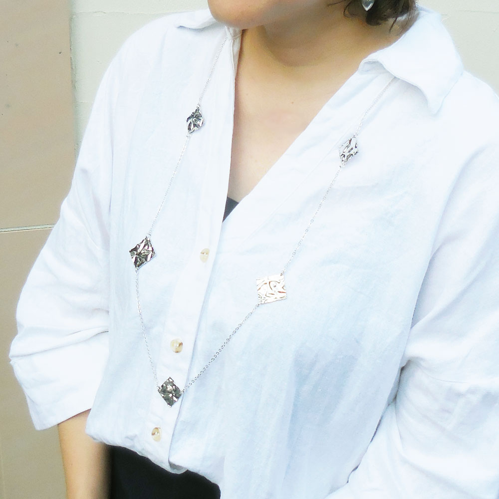 シルバーロングネックレス：スクエアステーション