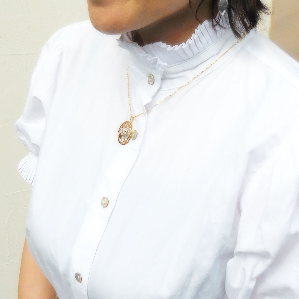 シルバーペンダントネックレス：透かしスターデザイン