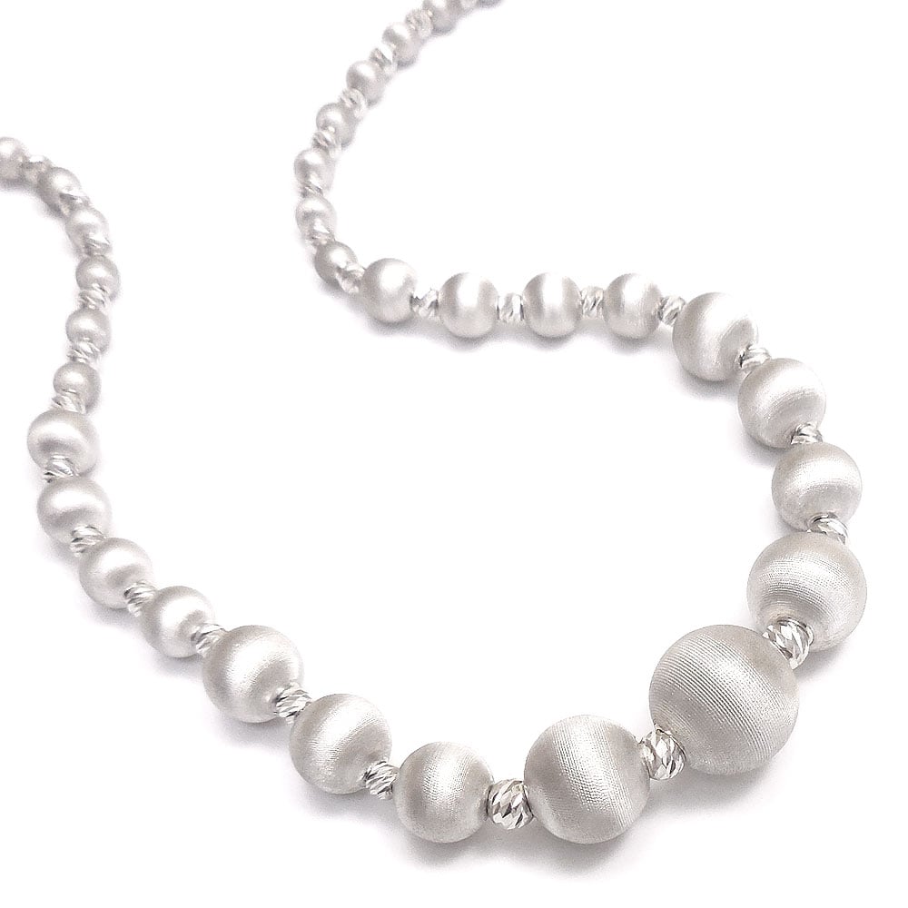 シルバー：サテン風ボールネックレス