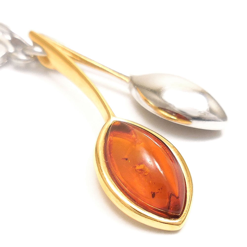 シルバーピアス：琥珀