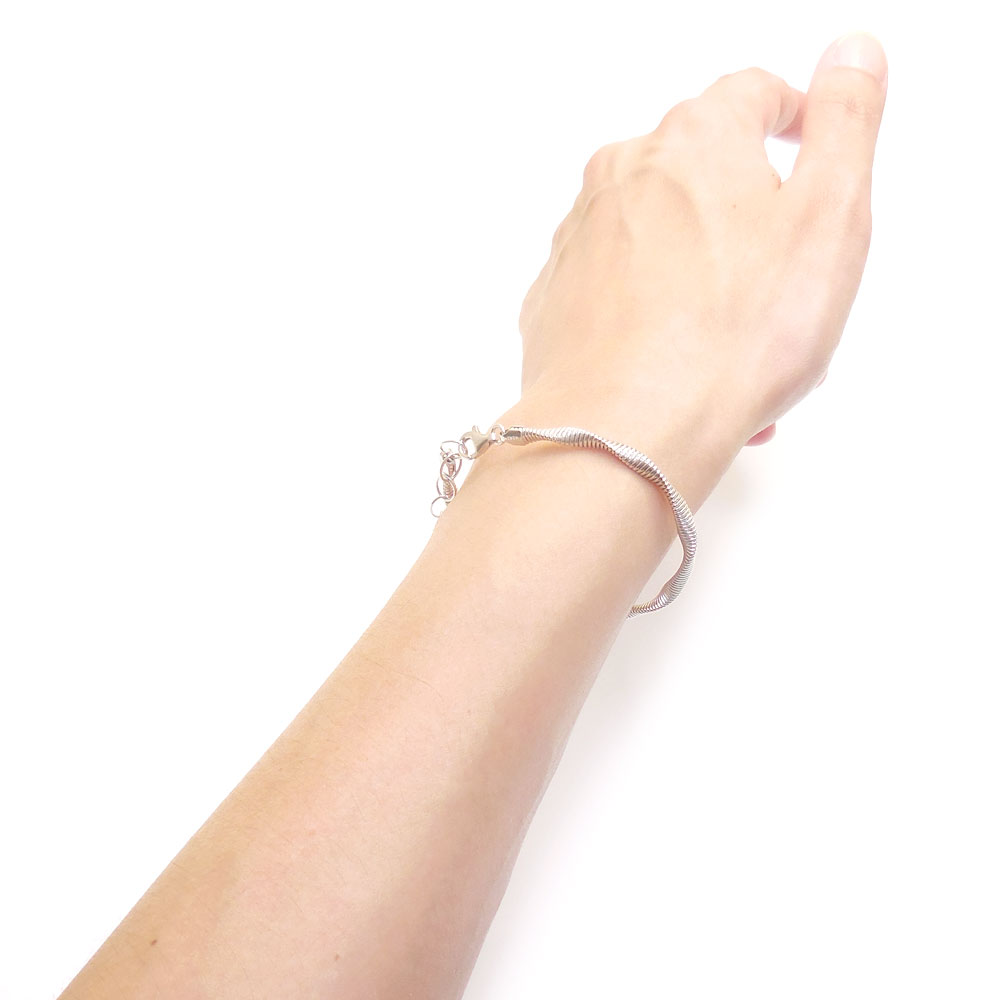 シルバーブレスレット：スパイラルデザイン