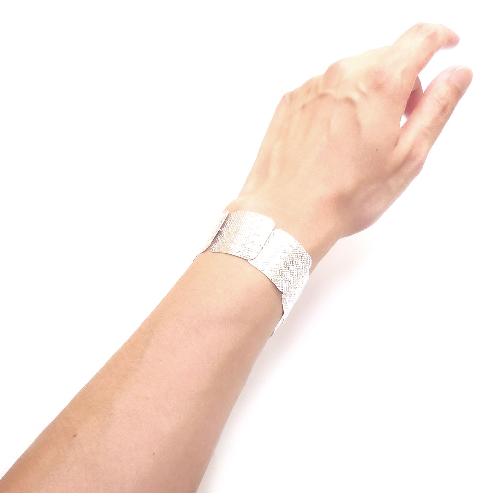 シルバーブレスレット：スクエアプレート