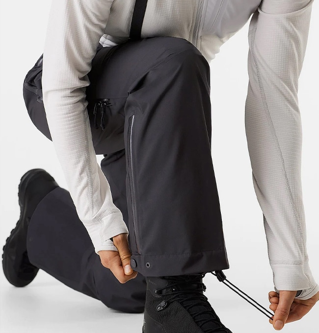 ARC'TERYX ウィメンズ スノーボードパンツ サイズ0 黒 ARC'TERYX(アークテリクス) Beta Pant Women's Short(ベータ