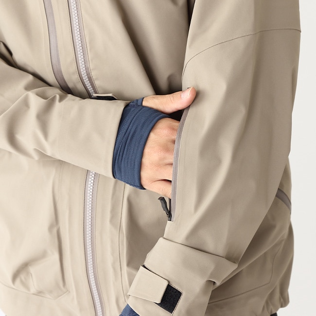 ノースフェイス　新作　新品未使用品　キャバングレー　レイバックビーシービブ　L. THE NORTH FACE ノースフェイス レイバックビーシービブ ユニ