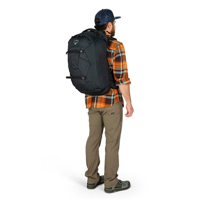 OSPREY オスプレイ　リュック　ビジネス　FARPOINT 40 Osprey Farpoint® 40 Travel Bag at Hilton's Tent City in