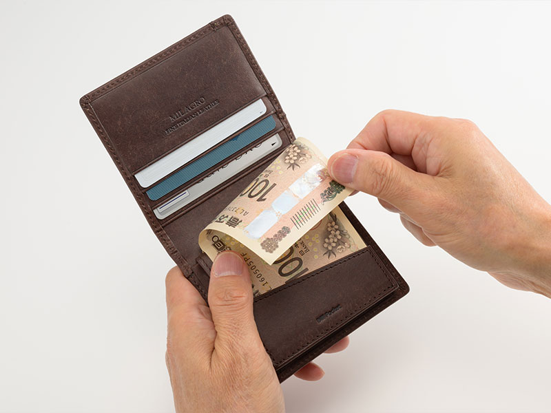 MILAGRO・イタリアンエイジングレザー・薄型コンパクト財布