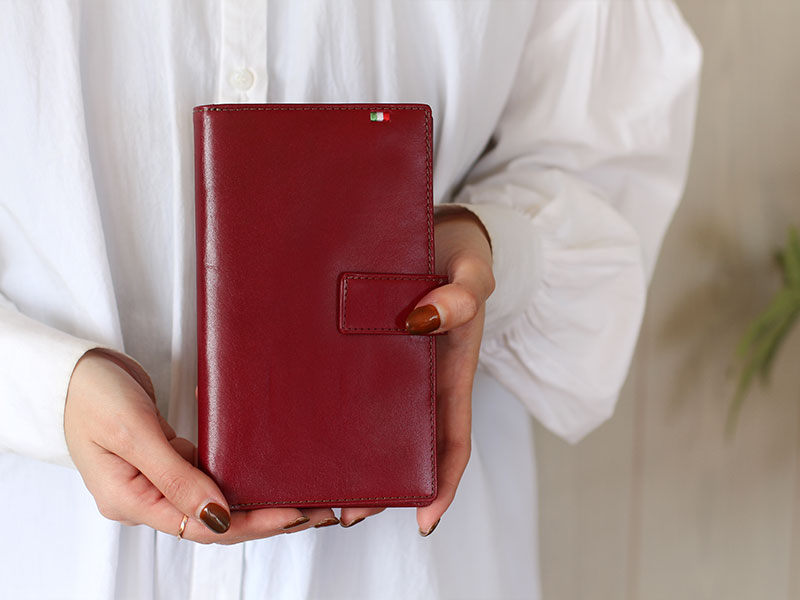 MILAGRO・イタリアンレザー・カード30枚長財布