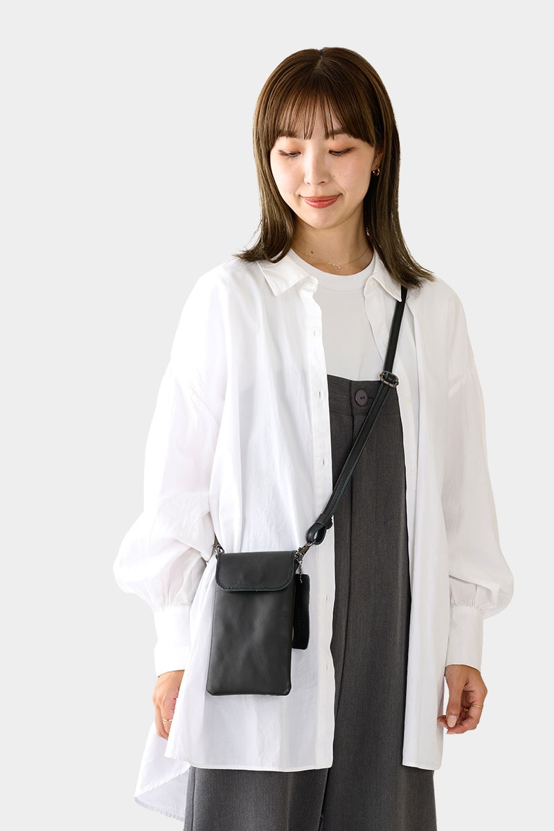 ANON ナチュラルレザー・スマホショルダー