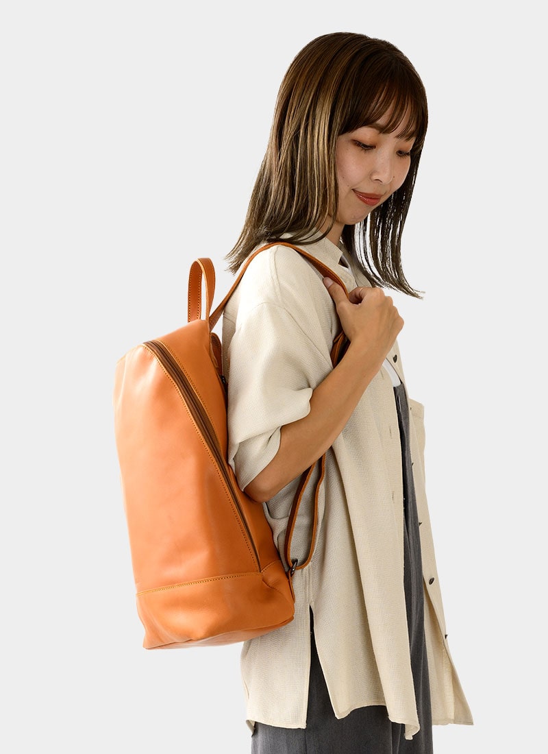 ANON ナチュラルレザー・バックパック