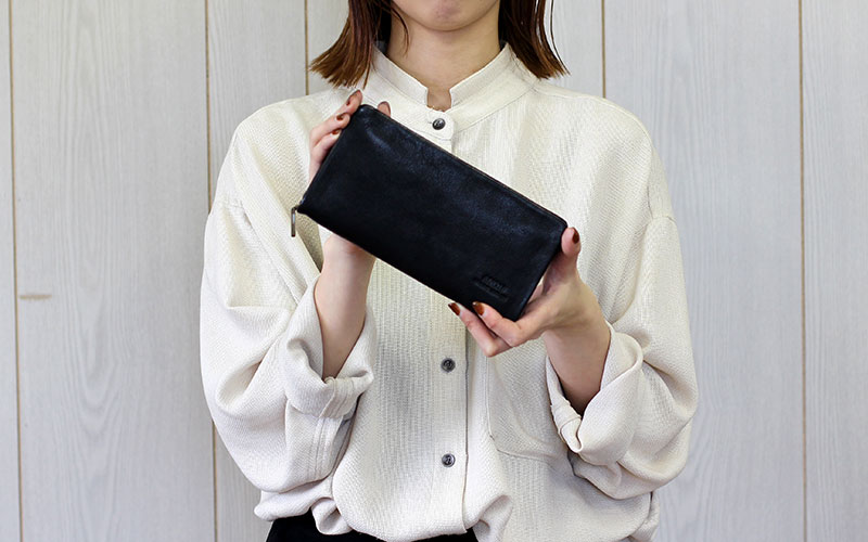 ANON・ゴートレザー・袋縫いラウンドファスナー長財布