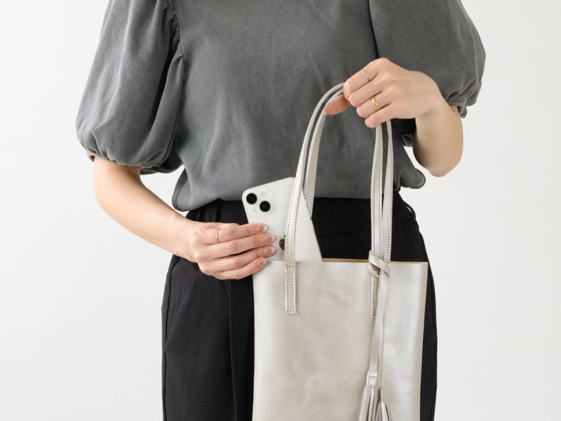 ANON ナチュラルレザー・ミニトートバッグ