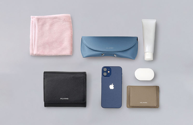 ANON ナチュラルレザー・スクエアショルダーバッグ