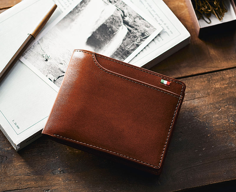 MILAGRO・イタリアンレザー2つ折り財布 BOX小銭入れ付き