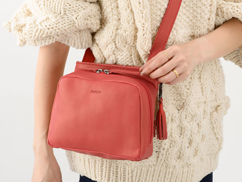 ANON ナチュラルレザー・スモールショルダーバッグ
