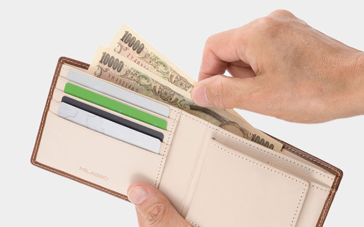 MILAGRO タンポナートレザー・2つ折り財布 ボックス小銭入れ付き