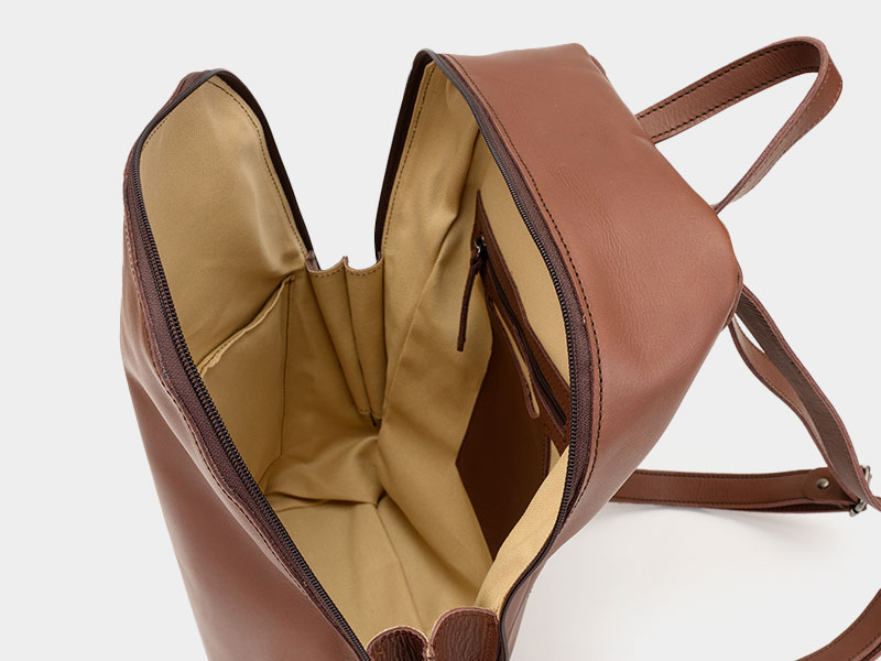 ANON ナチュラルレザー・バックパック