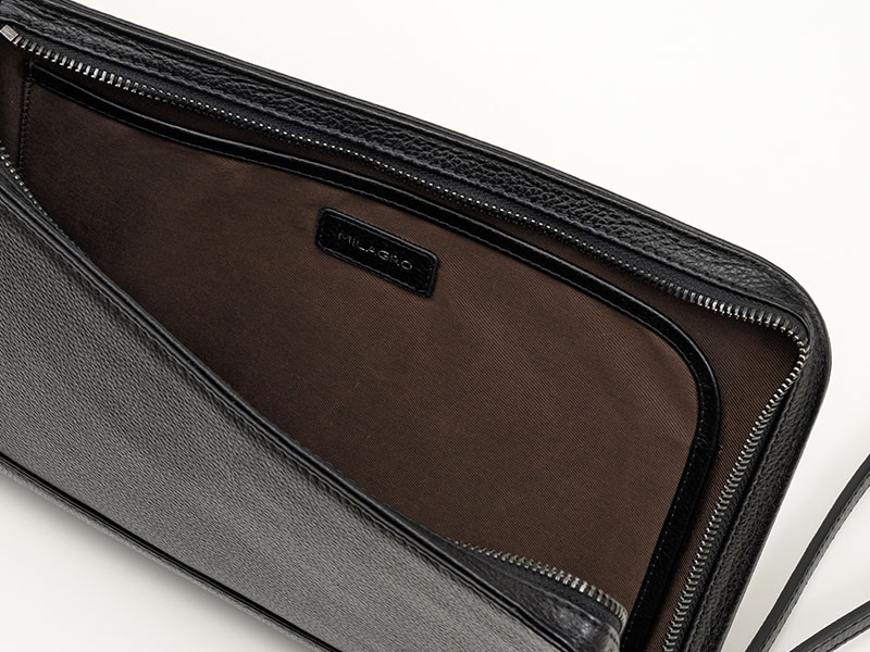 MILAGRO 紳士用シュリンクレザー・クラッチバッグ