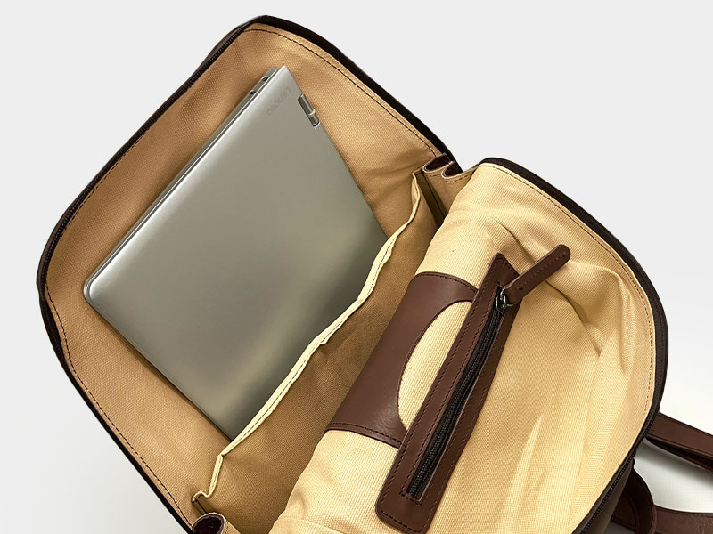 ANON ナチュラルレザー・バックパック